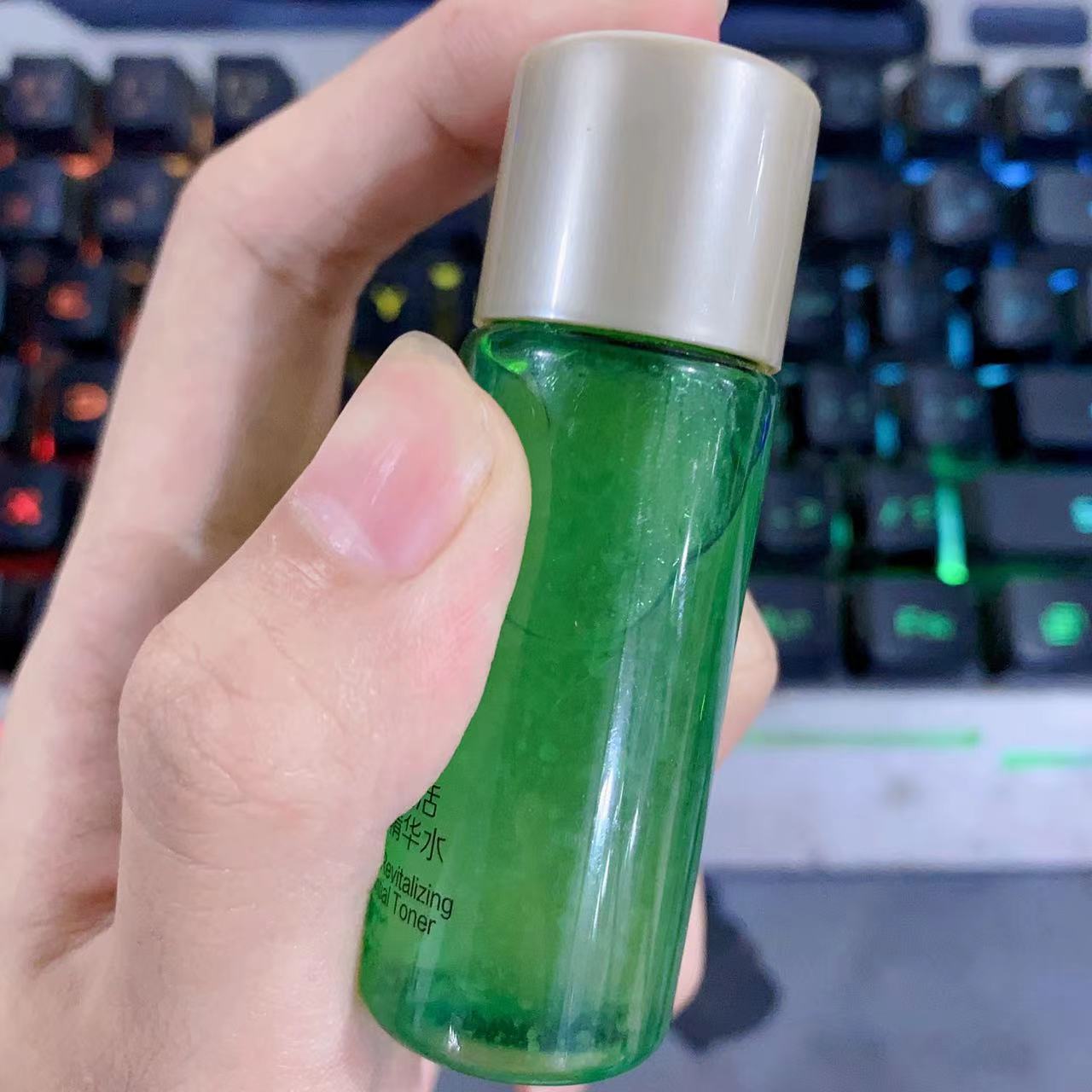 【大爽家】发8瓶  肌初赋活紧肤精华水15ml