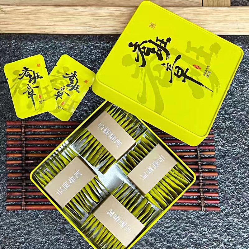 云南普洱茶熟茶饼干茶小茶饼方砖茶老班章熟茶250g一盒配手提袋