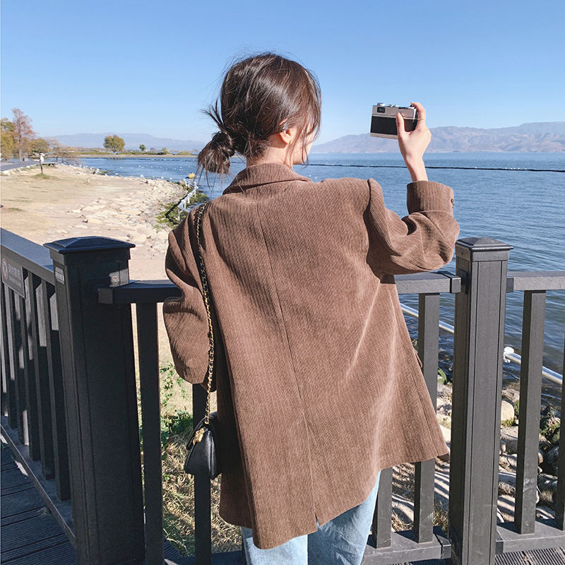 复古灯芯绒西装外套女2023年秋季新款加厚休闲宽松小个子西服外穿