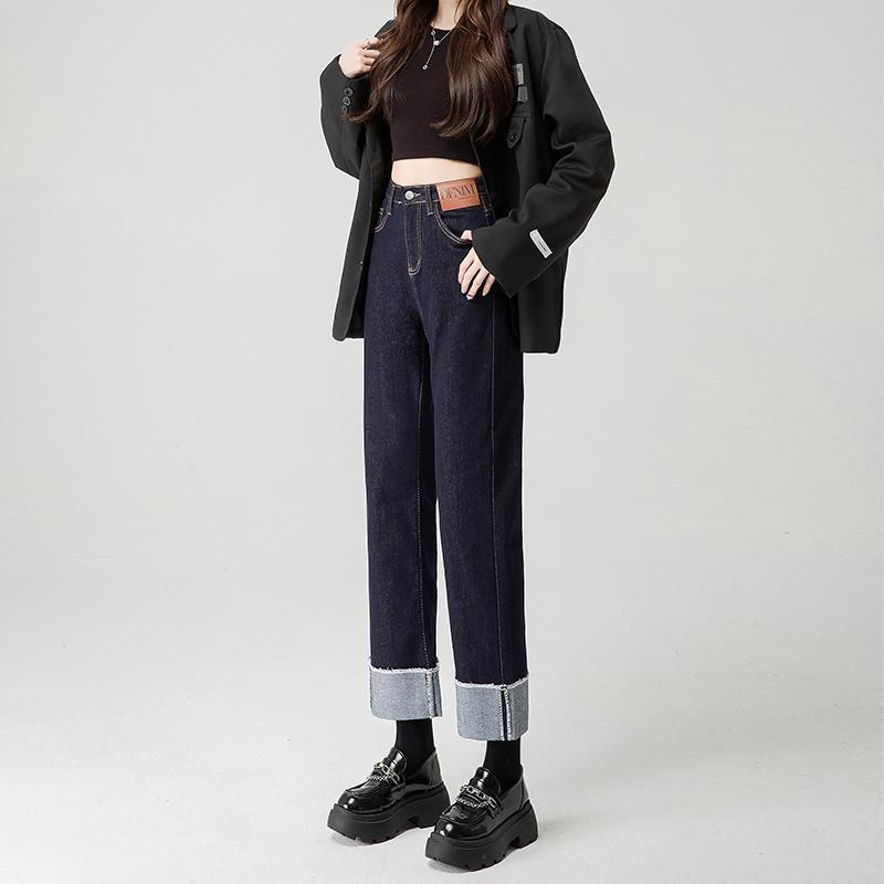 深蓝色翻卷边直筒牛仔裤女秋冬2023新款高腰宽松显瘦九分烟管裤子