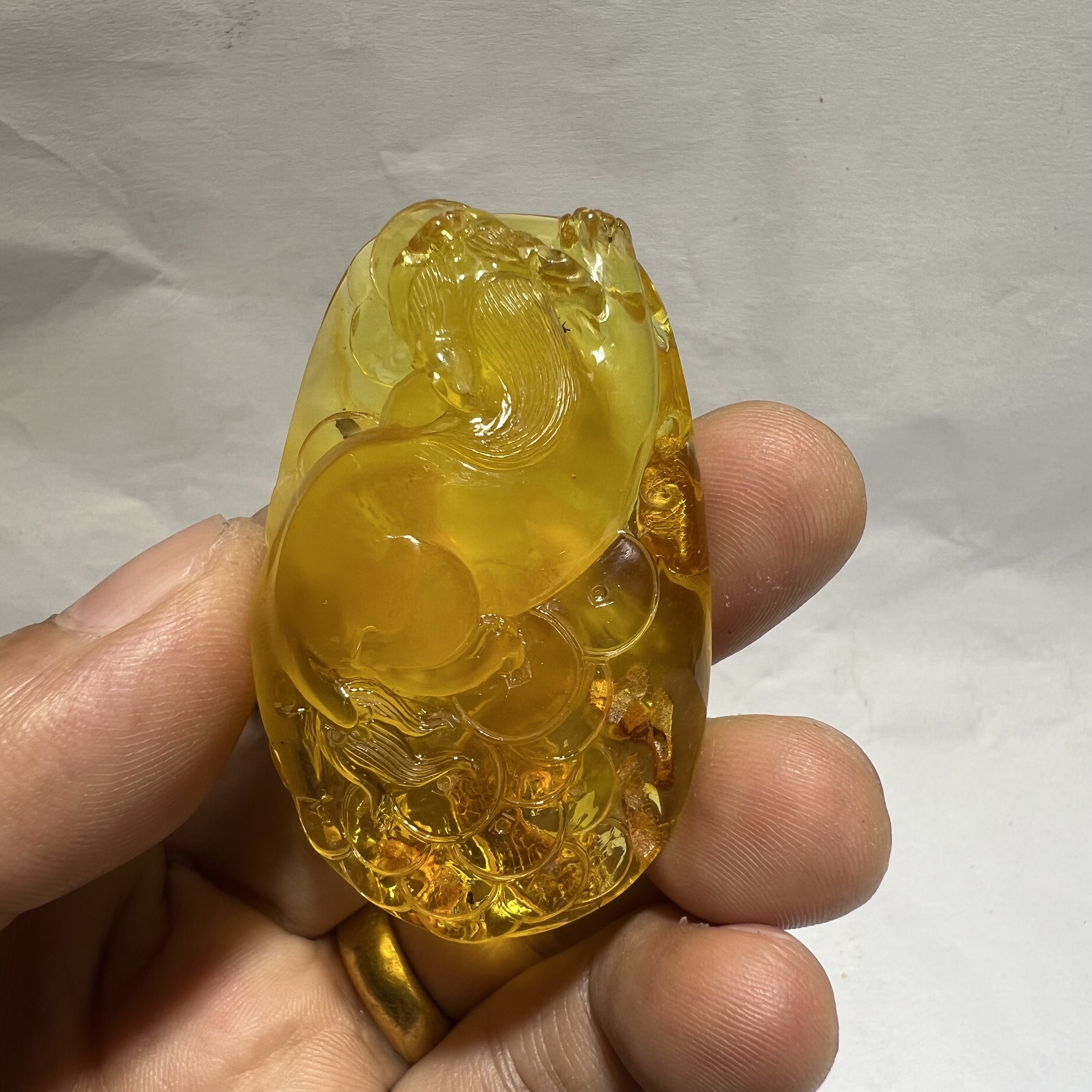 好玉易珠宝貔貅吊坠挂件琥珀蜜蜡女款镶嵌巧雕俏色高冰糖料挂雕刻