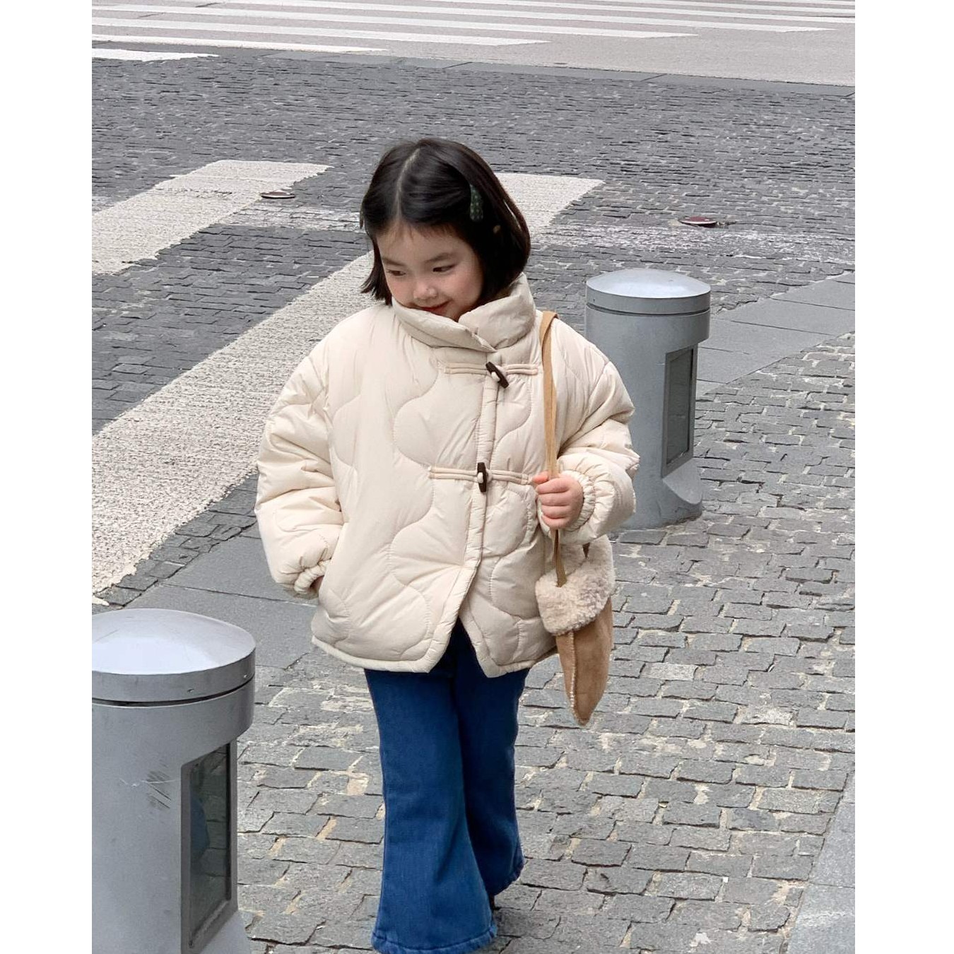 女童韩版厚款洋气棉服外套2023冬新款女宝洋气中式羊角扣加棉棉衣