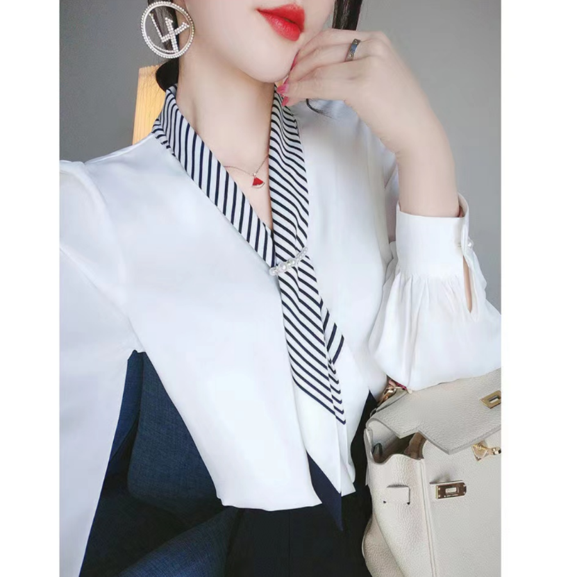 白色长袖衬衫秋季上衣女新款设计感小众休闲时尚高端别致衬衣