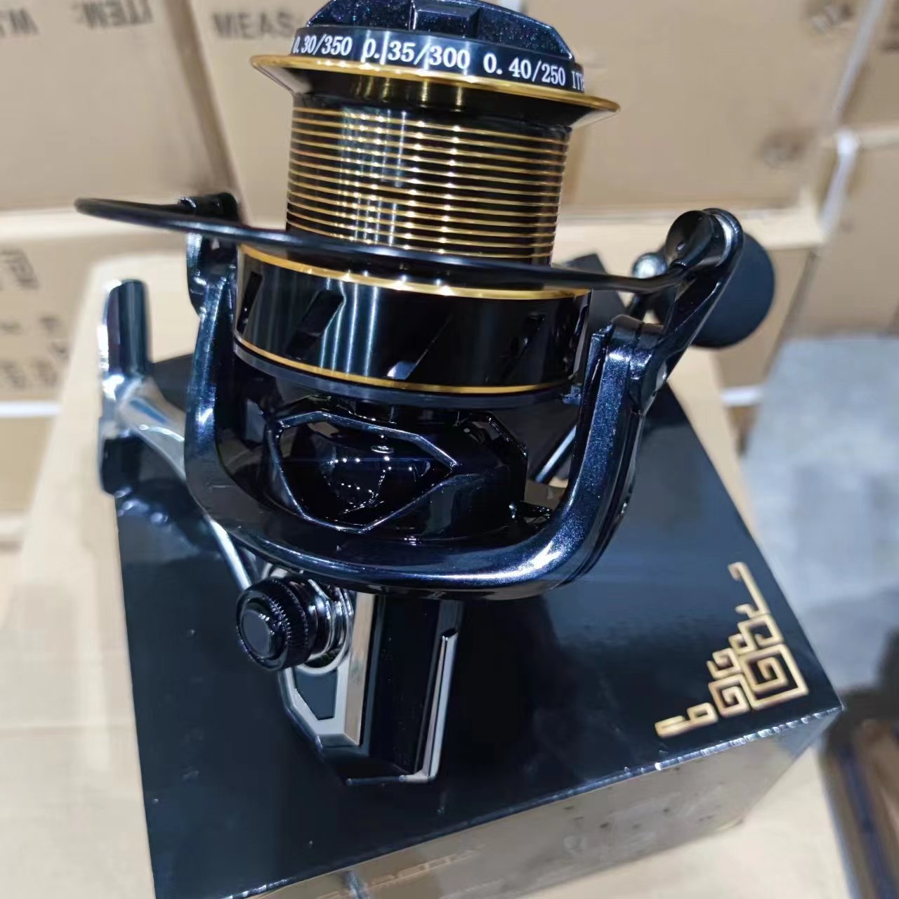 防绕线 无间隙金属脚金属摇臂远投轮10000/12000大容量 海钓渔轮