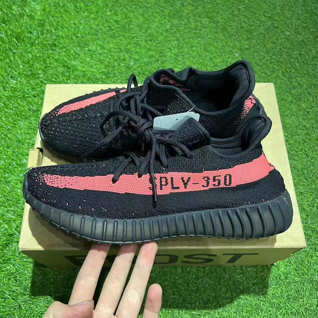 yeezy 350 黑粉 鞋 42.5码 / 未使用 / 原盒