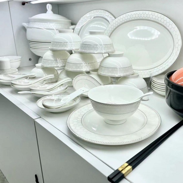 【金玉良缘73件套】景德镇陶瓷碗碟套装家用
