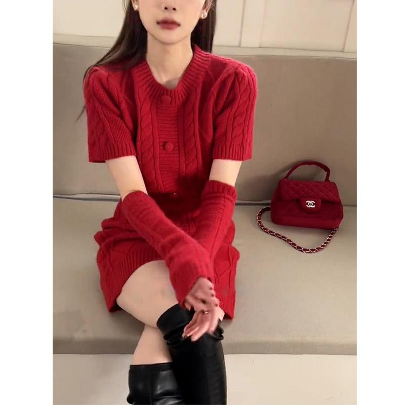 时尚气质本命年新年战袍毛衣裙法式耶诞小香风红色针织过年洋装