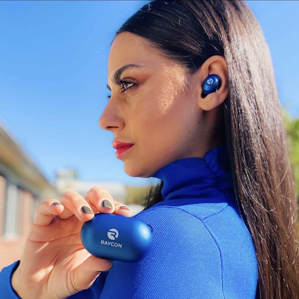 YHXV#1   外贸高货  智能无线蓝牙耳机 IPX6级防水 入耳式2277