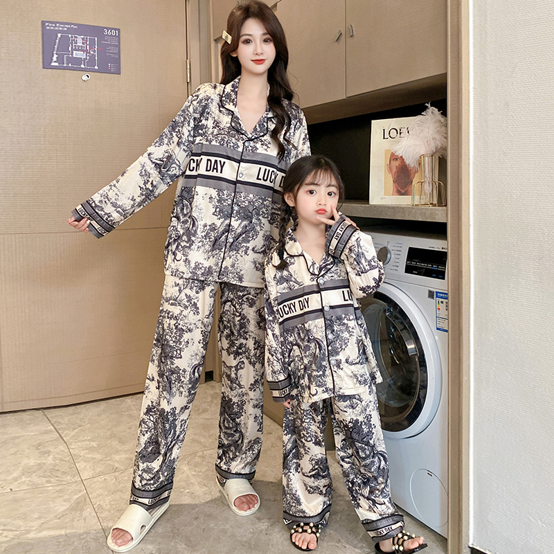 亲子女童儿童长袖套装轻薄夏季中大童女孩居家宽松仿真丝小迪小奥