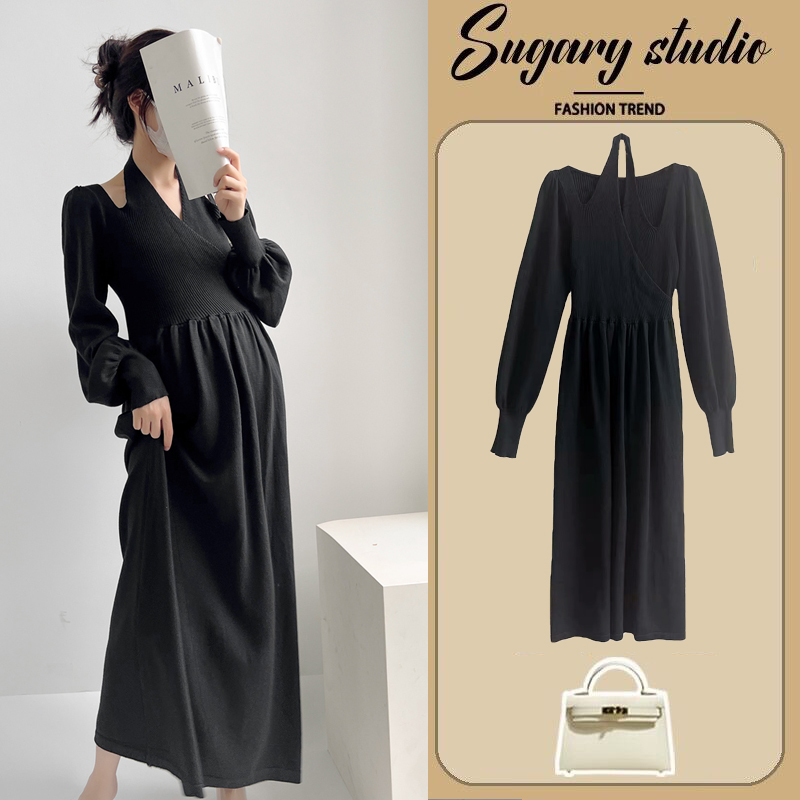 孕妇装韩版连衣裙气质高级感纯色挂脖长裙秋款时尚打底针织裙高弹
