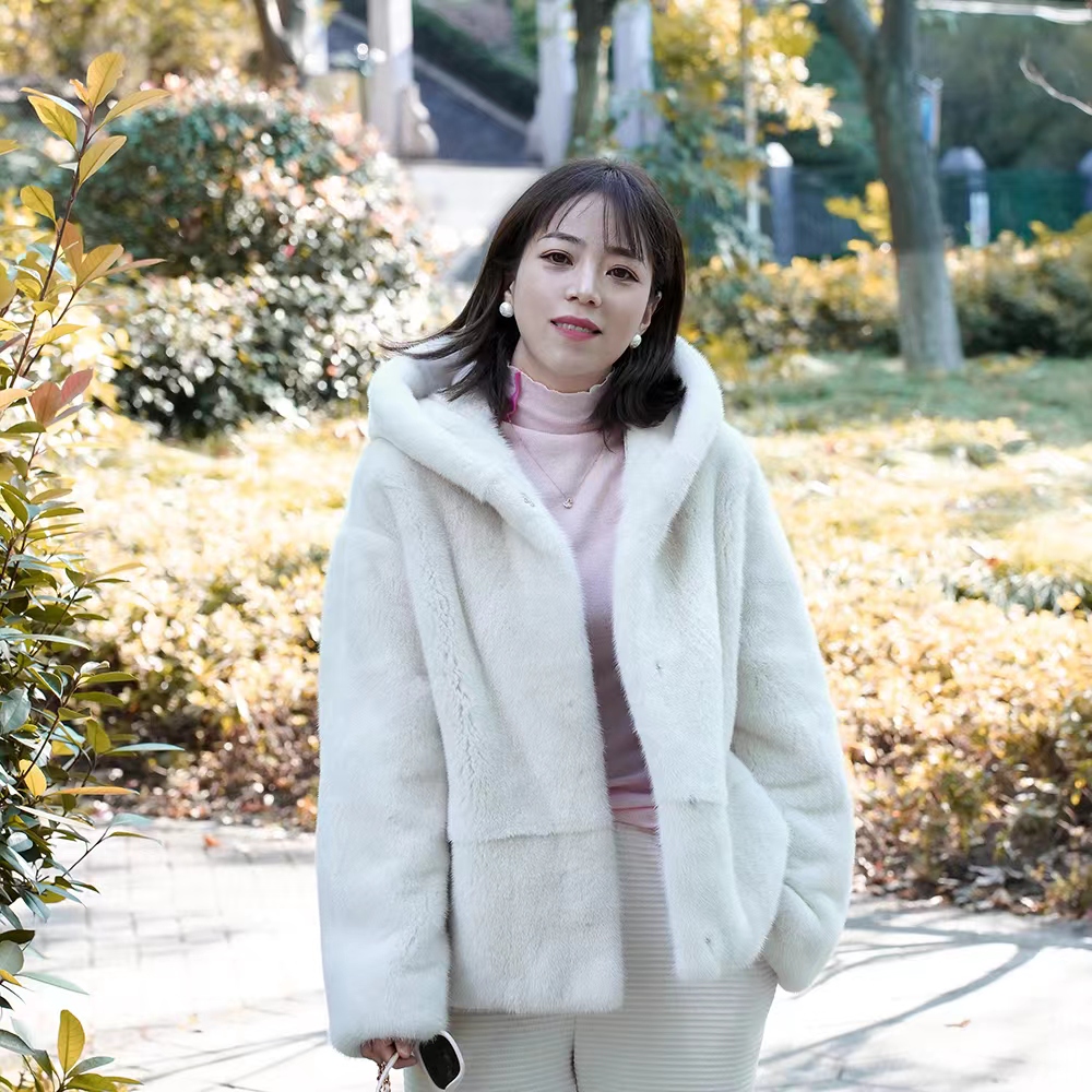 DILADUO/蒂拉朵21055进口天鹅绒短二小母貂外套整貂中长款连帽