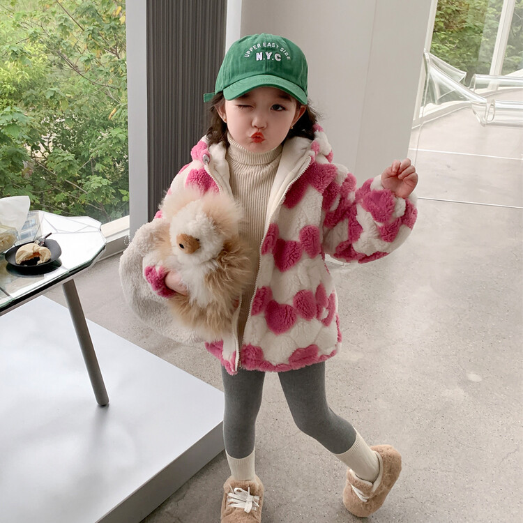 外套冬季女童时尚甜美洋气儿童上衣冬款保暖羊羔绒中小童宝宝毛衫