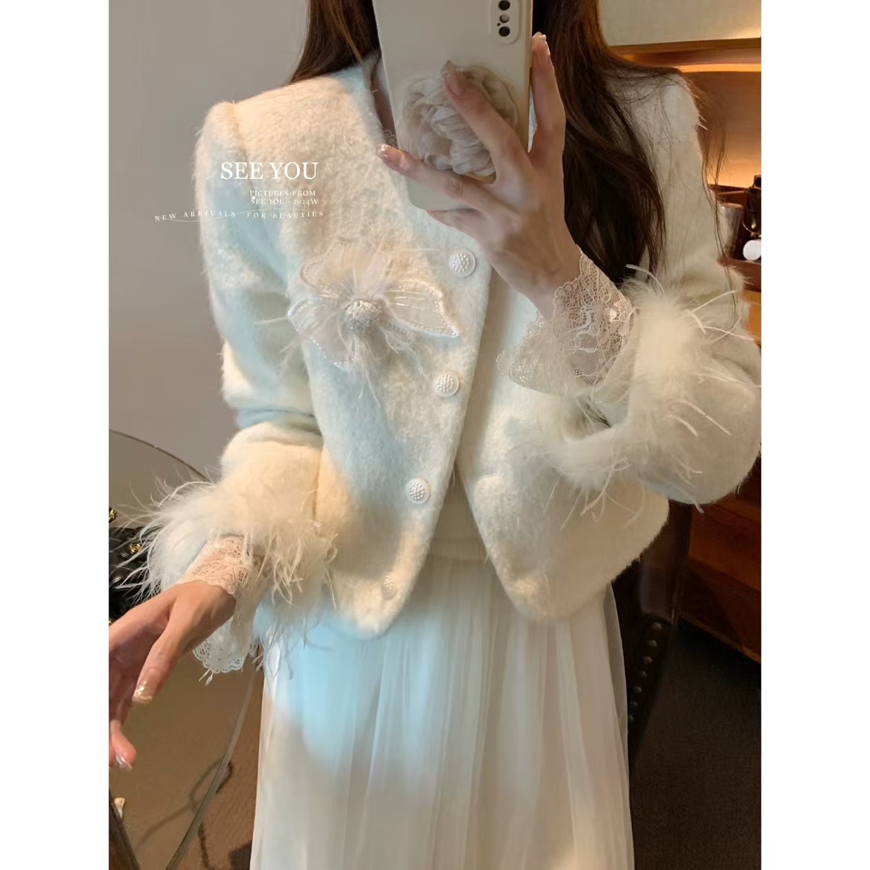 【送胸针】新款充绒小香风加绒加厚外套鸵鸟毛袖美气质白色轻奢9881