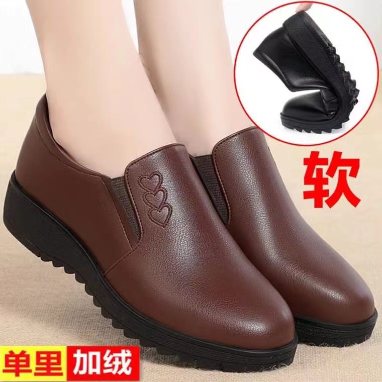 软皮妈妈鞋2023秋冬季新款平底圆头女士软底加绒皮鞋中老年单鞋