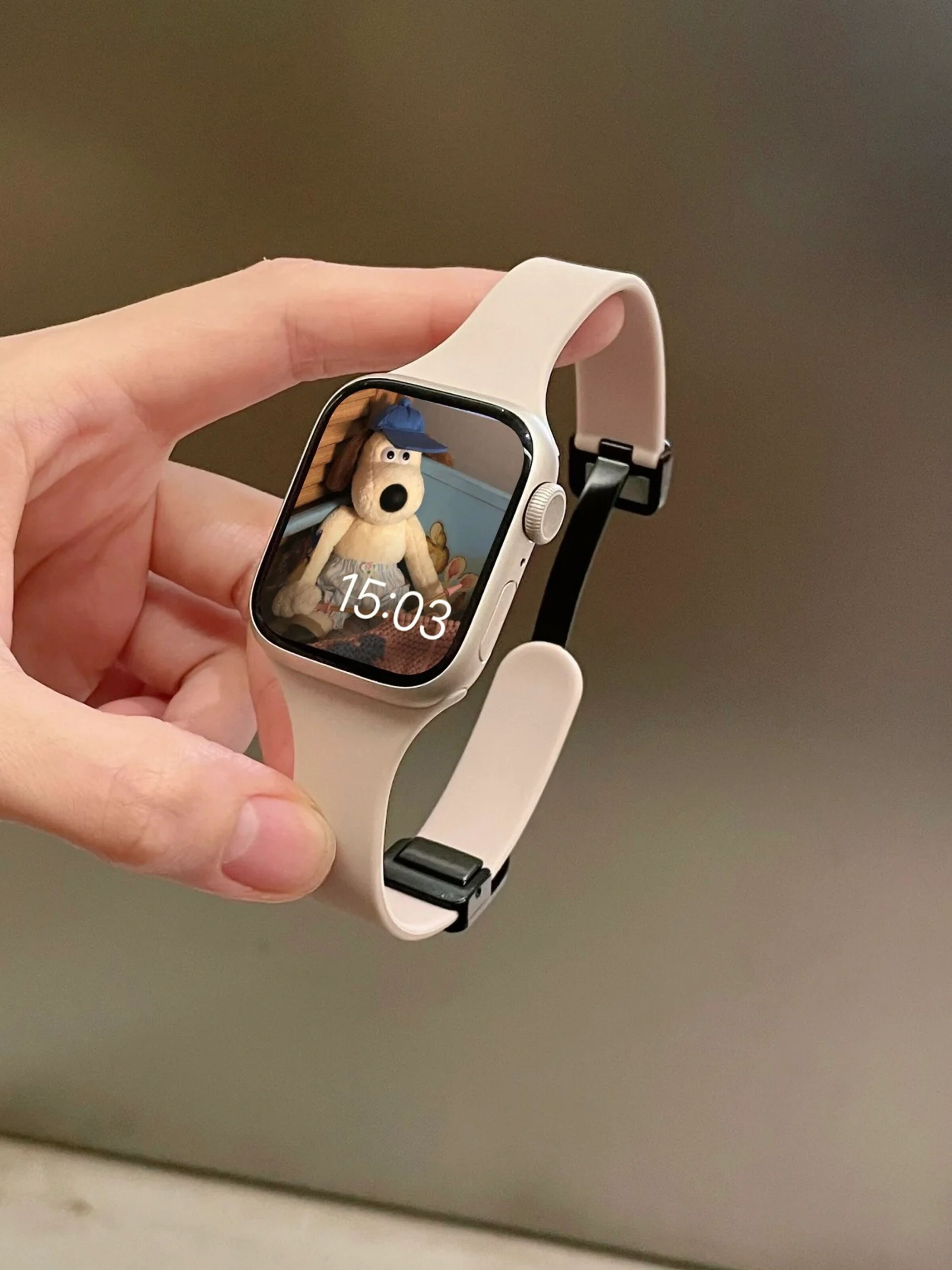 苹果手表iwatch表带硅胶磁吸扣小蛮腰细款applewatchs8夏天新款女