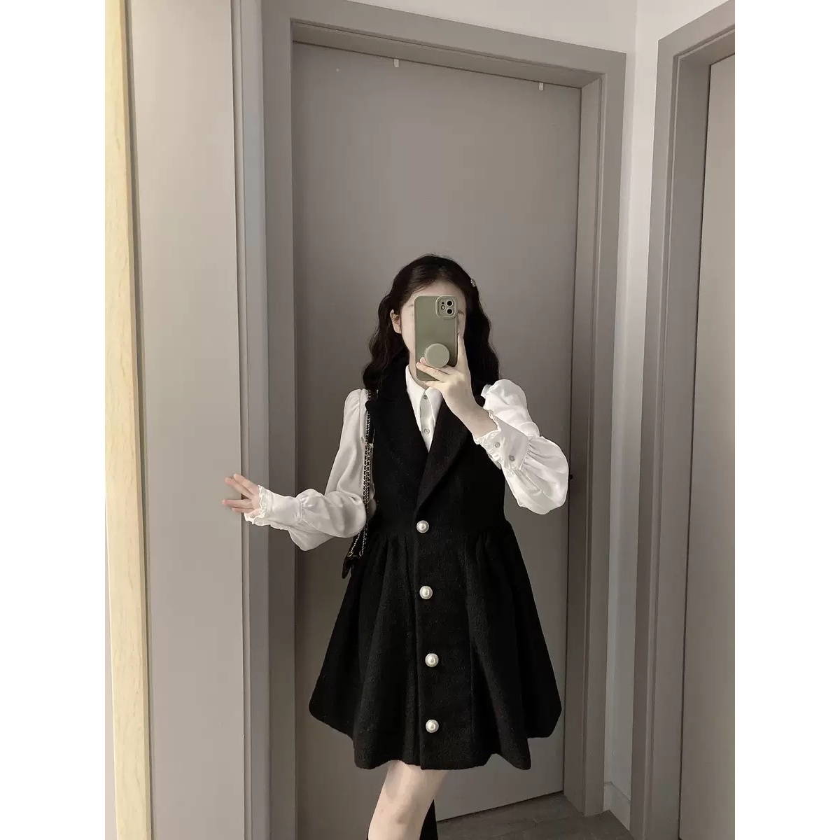 小个子穿搭一整套黑色毛呢背心裙衬衫两件套今年流行漂亮套装秋季