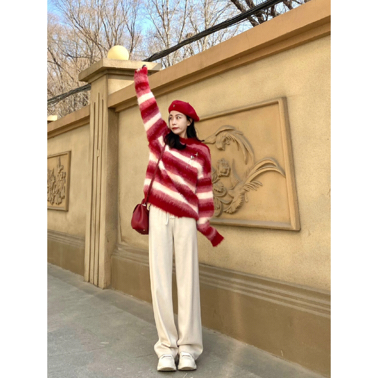 红色条纹毛衣女秋冬2023慵懒风氛围感过年衣服针织衫裤子两件套