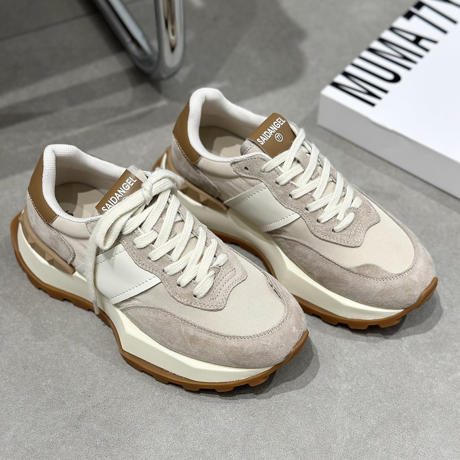 IG真皮小白鞋女2023秋季新款韩版百搭复古阿甘鞋运动小蛮腰华夫鞋