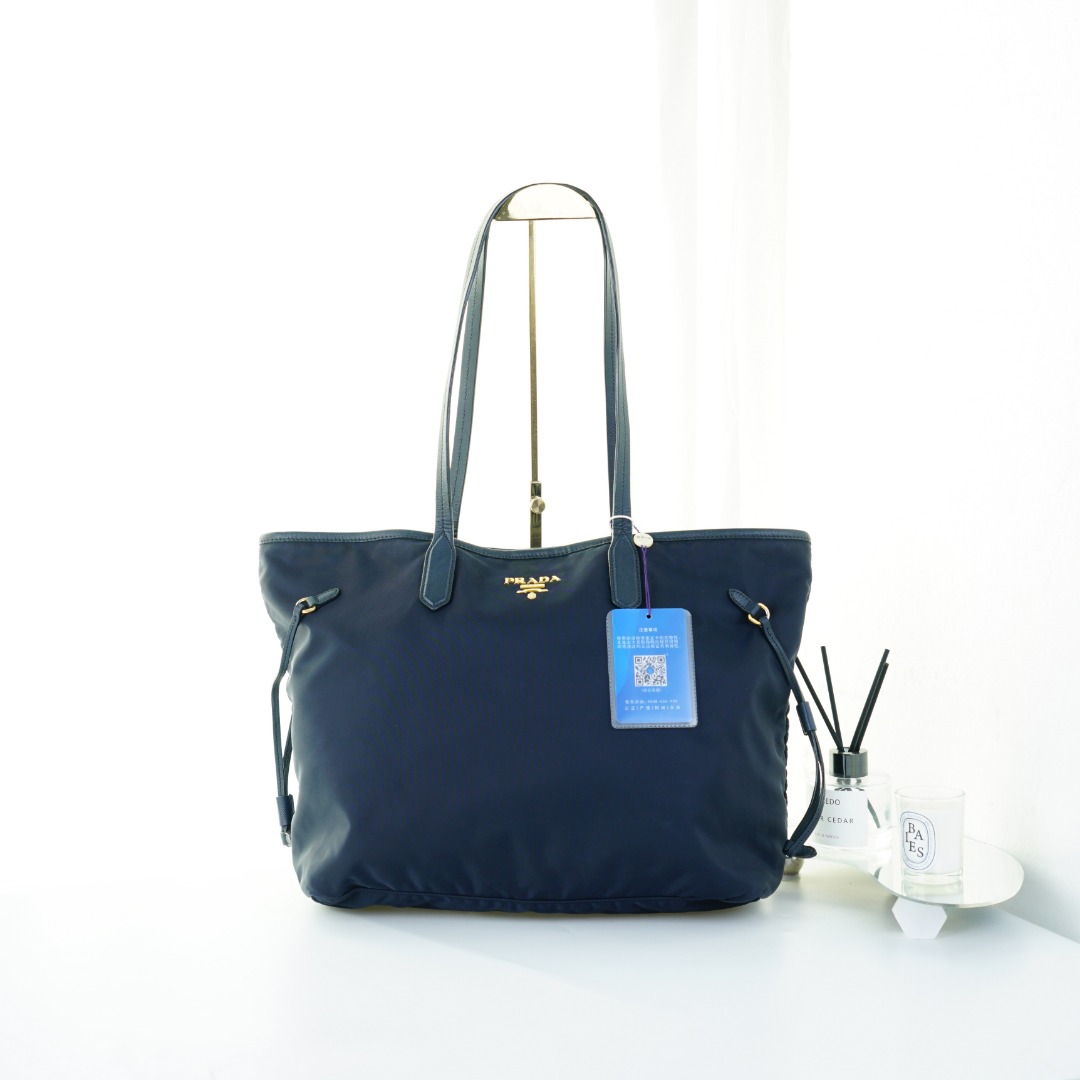 95新 GUCCI/古驰 Prada普拉达蓝色尼龙中号购物袋 TJ23110005