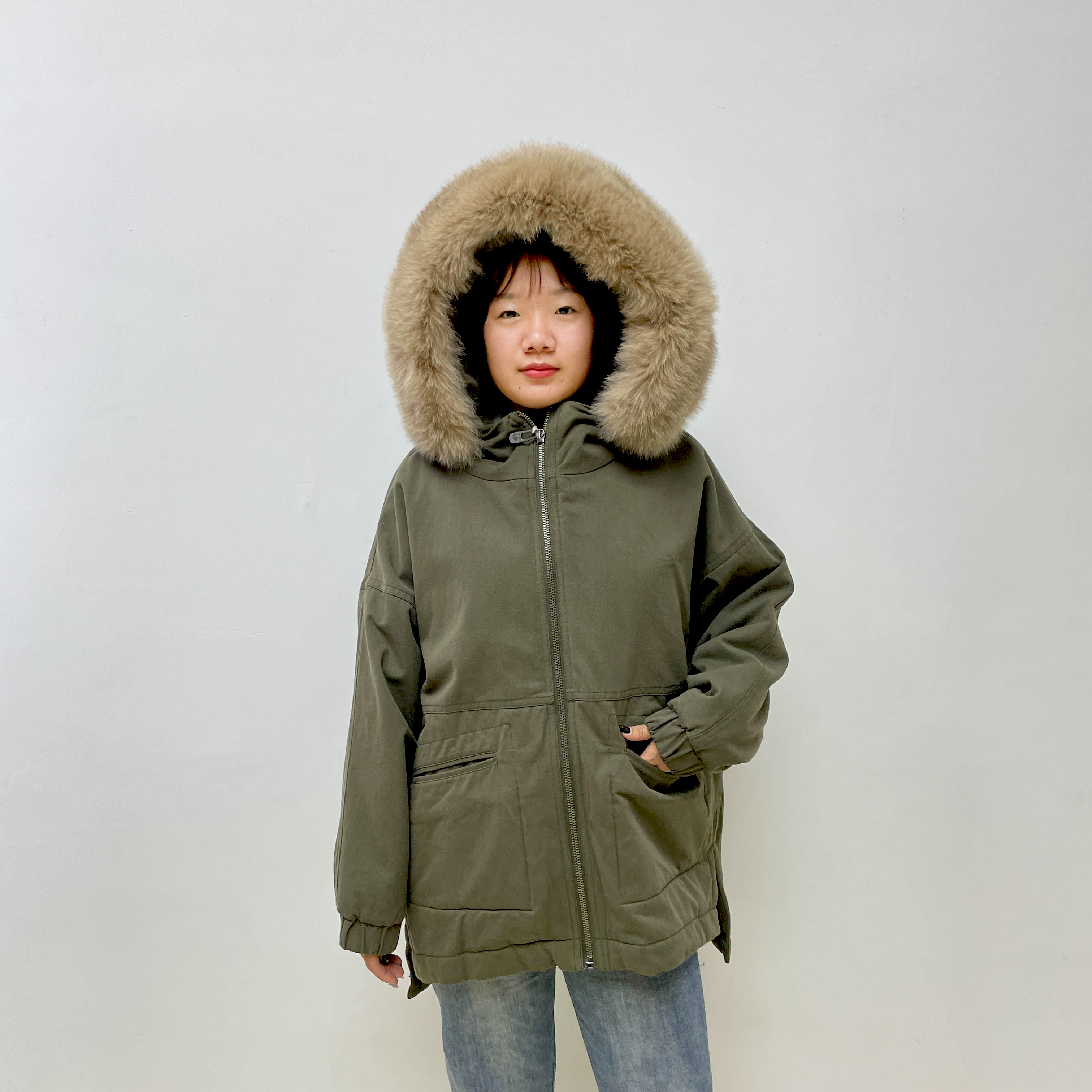 J女装瑕疵品52010505连帽法兰绒棉服中款重工刺绣冬百搭保暖棉袄