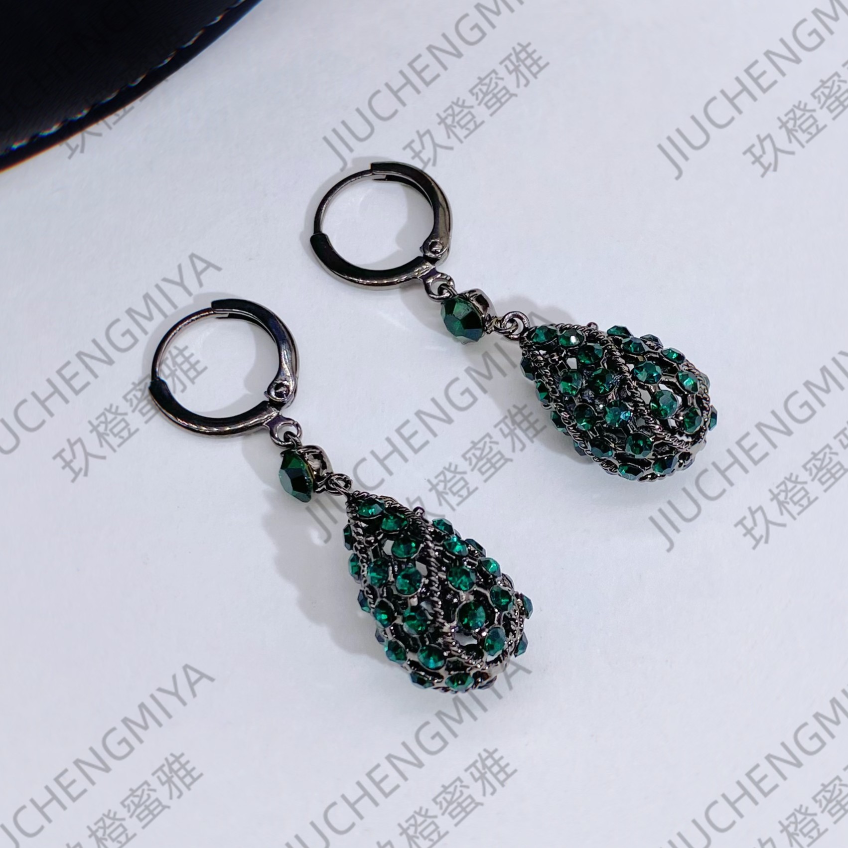 铜合金合成锆石耳饰 水墨画KL835轻奢时尚百搭设计师重工水滴耳环