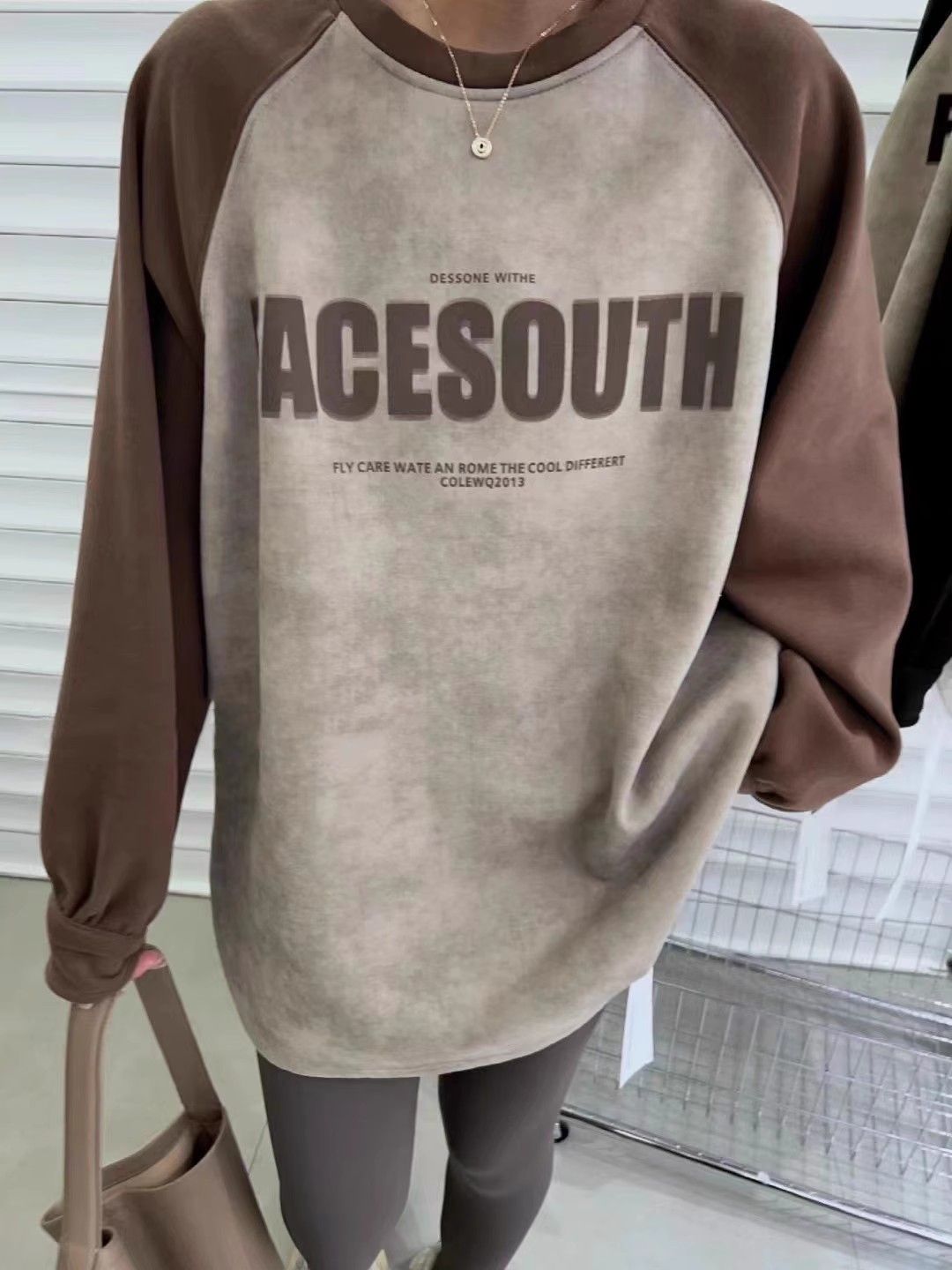 秋冬美拉德穿搭宽松大码拼色卫衣圆领加绒加厚中长款T恤女上衣潮